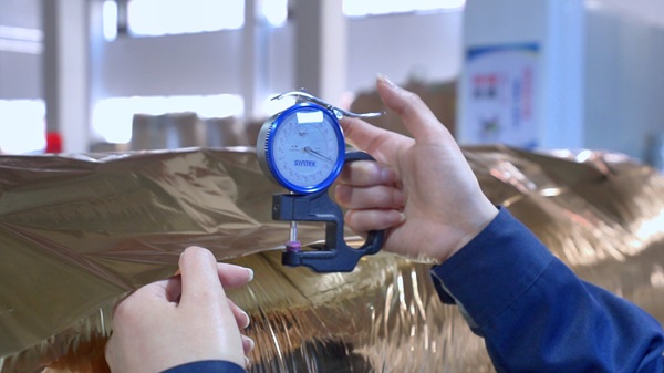 Melyek a meleg lamináló fólia használata során fellépő problémák lehetséges okai és megoldásai?